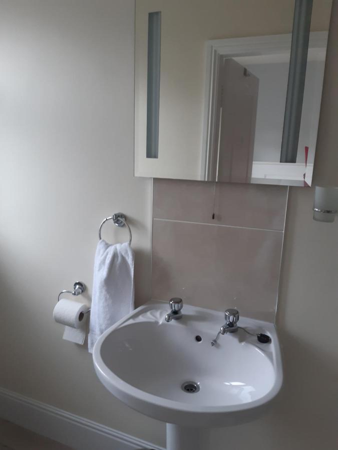 Green Acres Guesthouse- Accommodation Only Lower Coolcorcoran المظهر الخارجي الصورة
